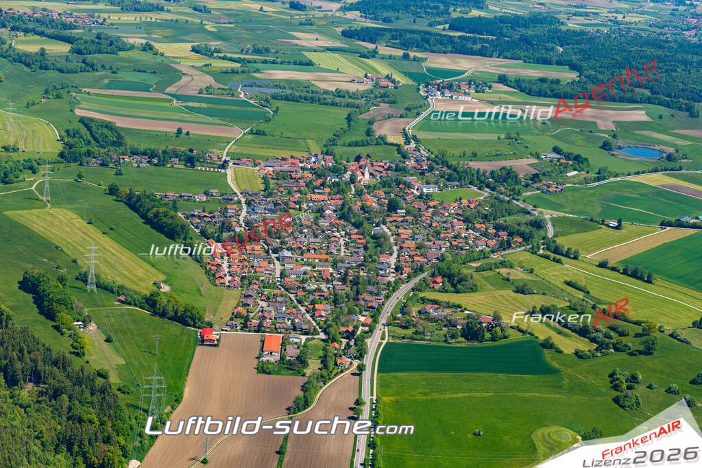Aktuelles Luftbild von Traubing Tutzing - Die Luftaufnahme wurde 2021 mittels UL-Flugzeug erstellt ( keine Drohne ) - hochauflösende Kamera-Systeme von  Canon -Beste Qualität - Für grossformatige Ausdrucke geeignet. Die Geschenkidee !