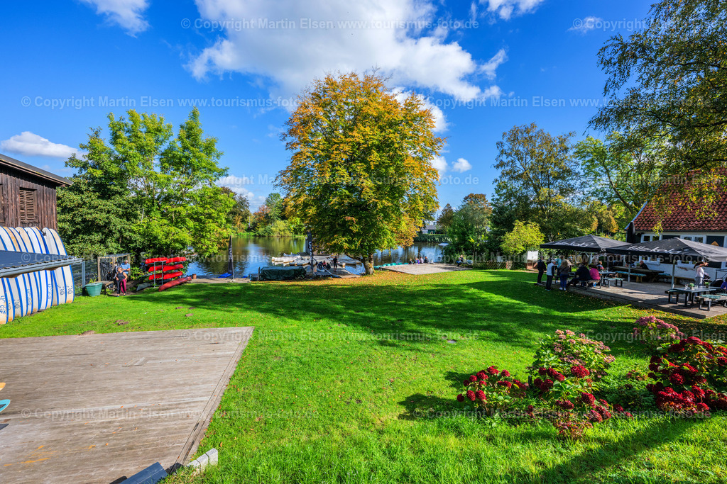 Stade Sup Club Holzhafen Herbst_ELS_7968041026 | Fotos aus den Touristenorten aus Norddeutschland. - Realisiert mit Pictrs.com