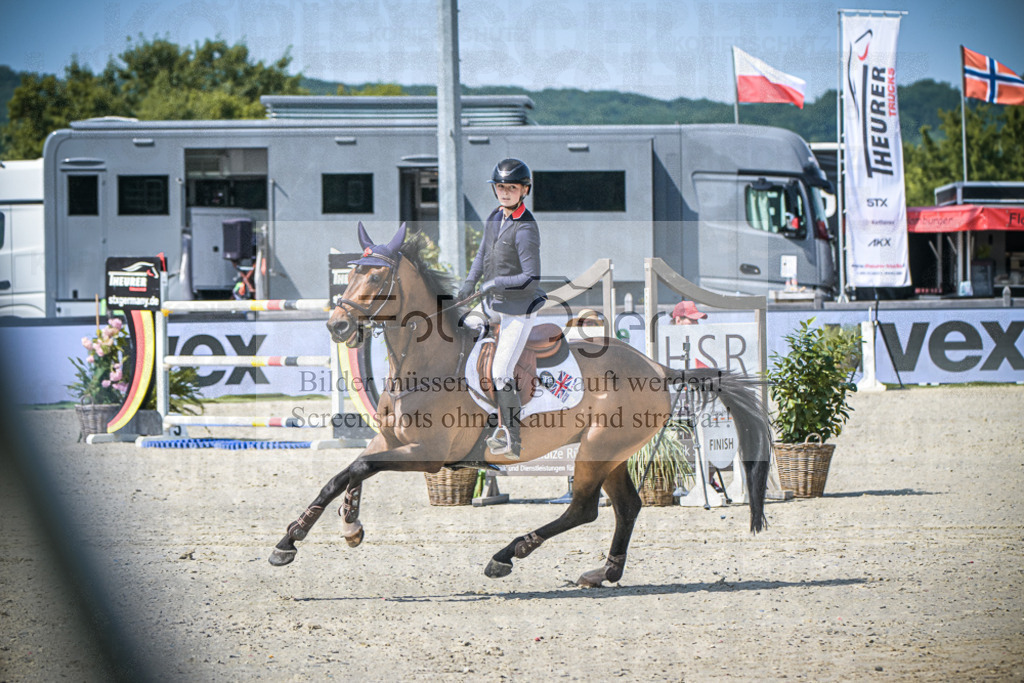 DOS_5674 | Entdecke hochwertige Reitturnierfotos von Foto Oger. Professionell, emotional und authentisch – jetzt Lieblingsmomente im Shop bestellen.Deutschlandweite Turnierfotografie. - Realisiert mit Pictrs.com