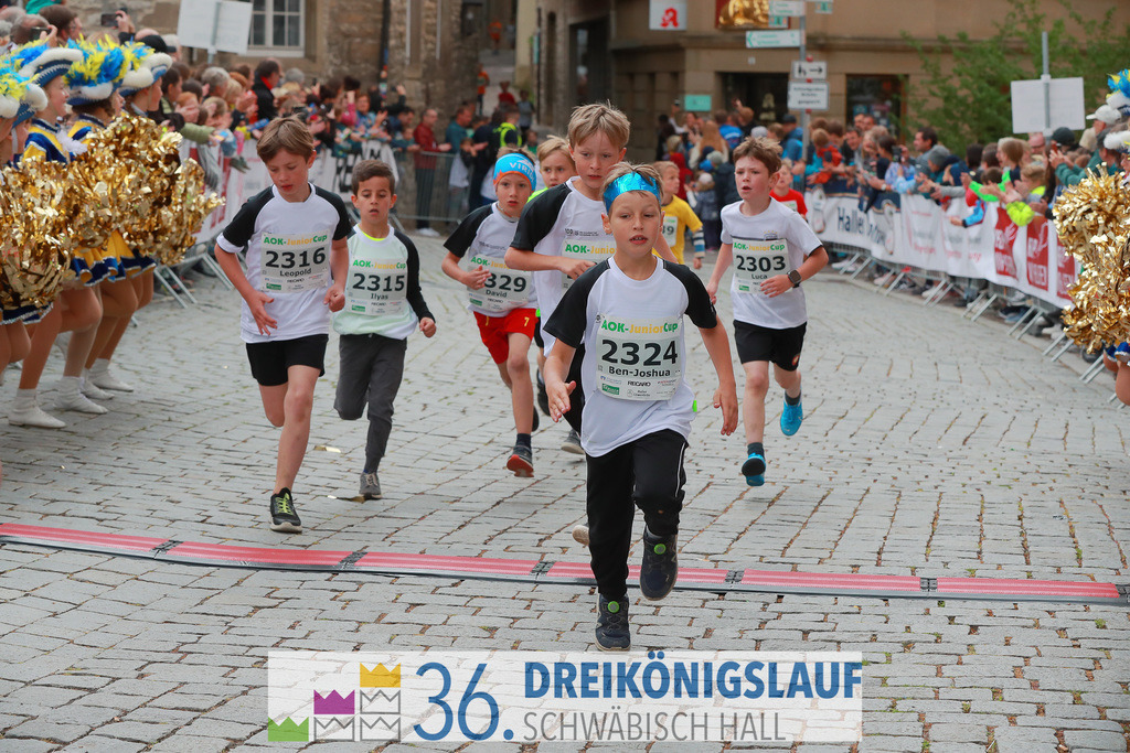 AOK Junior Cup 400m | 3Königslauf 2022 AOK Junior Cup 400m - Realisiert mit Pictrs.com