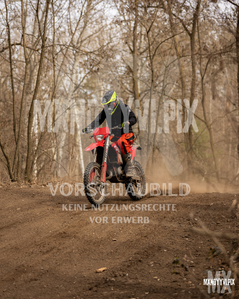 866A0102 | mxndyyvipix
