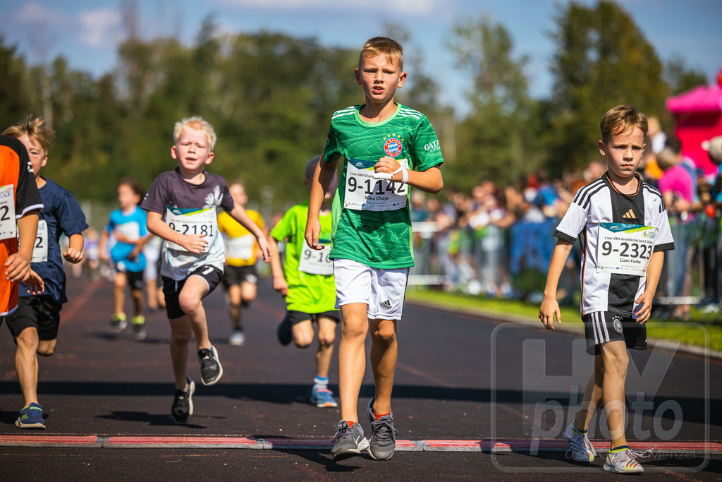 16. Hoywoj-CityLauf im Sportforum Hoyerswerda - 16.09.2023 | 1km VBH-Grundschul-Lauf 2. Klassen - Realisiert mit Pictrs.com