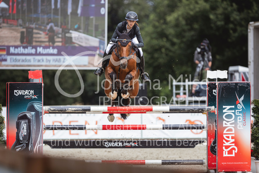 240714_BHO_M2-Spr-2-382 | Deine schönsten Turniermomente als professionelle Fotos! Entdecke hochwertige Pferdesport-Fotografie im Online-Shop. Jetzt Fotos finden & bestellen!