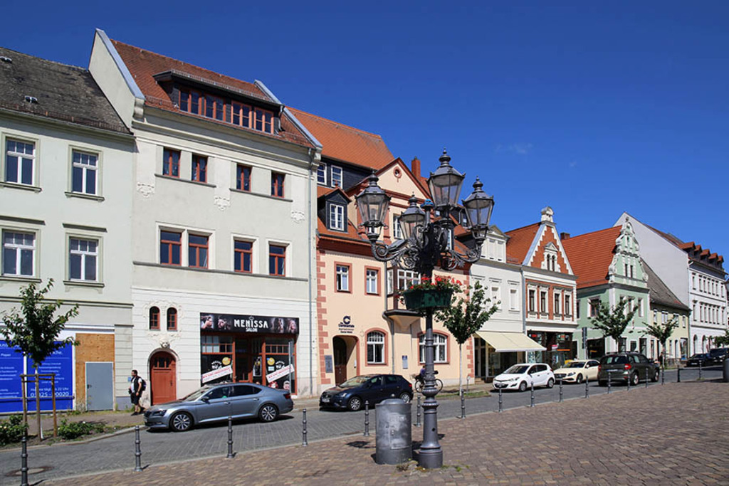 Wurzen - Markt | Entdecke über 20 Kategorien Leipzig-Motive: Foto-Downloads, hochwertige Poster, Leinwand- & Fine-Art-Prints. Jetzt Lieblingsfoto im Bildlexikon Leipzig Shop bestellen!