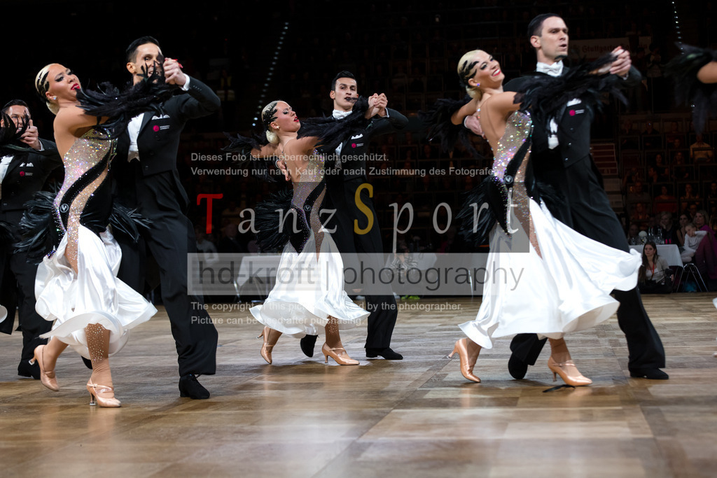 20241109_DM-Formationen_6579 | Tanzsportbilder, Standardtanz, Lateintanz, WDSF, DTV, LTVB, dancecomp, goc, hessen tanzt, blaues band der spree, walzer, tango, wiener walzer, slowfox, quickstepp, samba, rumba, cha-cha-cha, paso doble. jive, hd-kroft photography, turniertanzsport