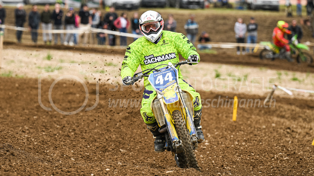 Motocross Schlatt bei Winterthur - 30. April 2023 | #44 Leiprecht Manfred aus Fischingen (CH) auf  in der Kategorie Senioren am Motocross Schlatt bei Winterthur, 30. April 2023. 
Instagram: @mx_schlatt | @mc_wila | @sam_schweiz
Bild: Sportfotografie Markus Aeschimann | www.markus-aeschimann.ch - Realisiert mit Pictrs.com