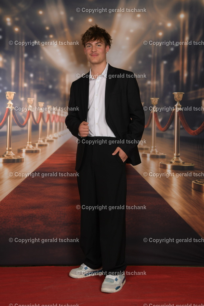 MT1_4402 | Wählen Sie hier bitte Ihr bestes Foto aus, mit diesem Bild wird Ihr Set produziert. Sollten Sie kein Bild wählen oder mehrere suchen wir das Beste aus!