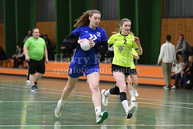 SSG Metten Damen : HSG Straubing | Mettens Torgarant: Thyra Köck (SSG Metten Damen #21) - Realisiert mit Pictrs.com