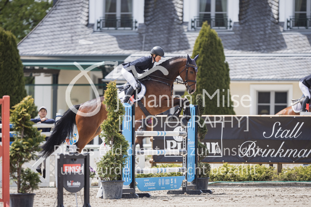 230520_MayDays_Youngster-M-345 | Deine schönsten Turniermomente als professionelle Fotos! Entdecke hochwertige Pferdesport-Fotografie im Online-Shop. Jetzt Fotos finden & bestellen!