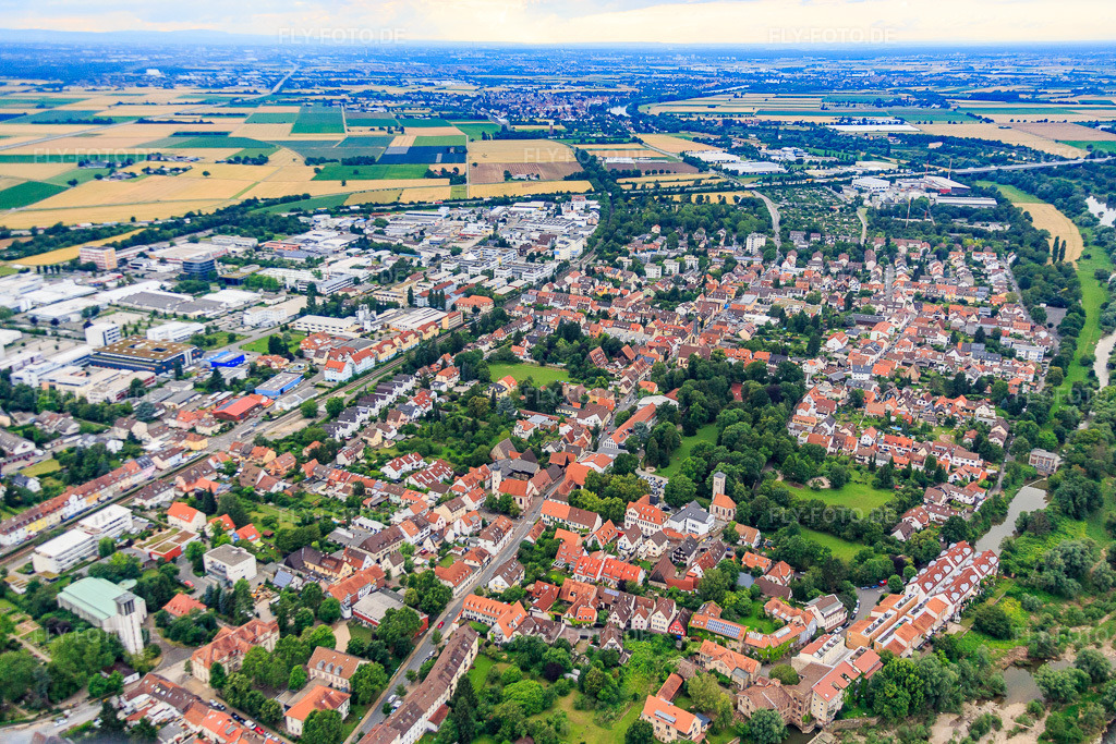 Luftbild: Mannheimer Straße im Ortsteil Wieblingen in Heidelberg im Bundesland Baden-Württemberg in Deutschland. Foto: IMG_090788.jpg vom 04.07.2016 durch Werner Riehm/FLY-FOTO.de