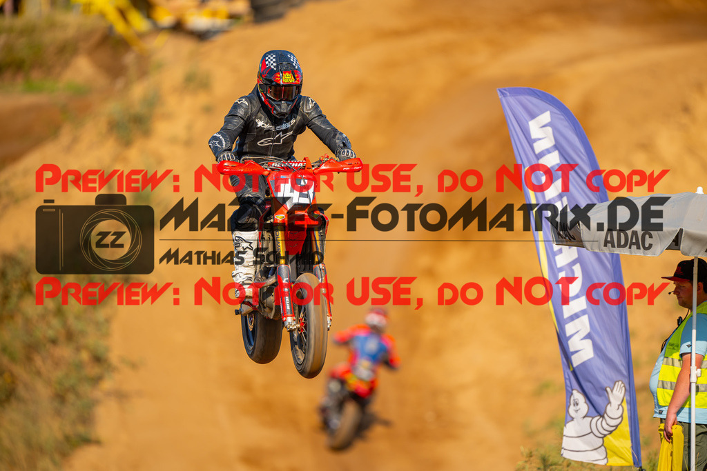 MaZZes-Fotomatrix-20260815-601899 | S2