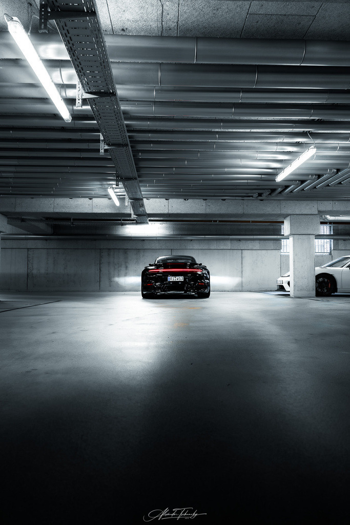 911 Turbo 992 | Entdecken Sie die faszinierende Welt von Alexander Tschuncky Arts: Kreative Fotografie, atemberaubende Automobilkunst und hochwertiger Bilderdruck. Lassen Sie sich inspirieren! - Realisiert mit Pictrs.com