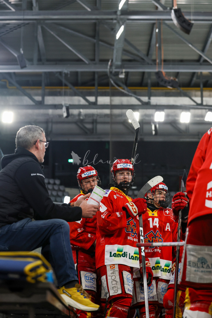 U18_EHCB vs EHCK_wb20260308-1135 | Sportbilder, Sportfotograf, Hochzeits- und Eventfotografin, Flugshows, Portraits und Tiershooting, Aviation, Downhill, Nationalleague, Swissleague, International