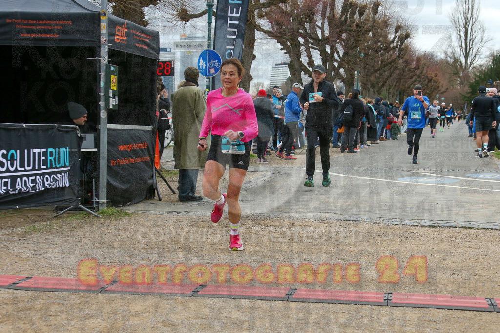 231231_1200_EX1_4979 | Sportfotografie im Rhein-Sieg Kreis, Köln, Bonn, NRW, Rheinland Pfalz, Hessen, etc. Unser Tätigkeitsfeld umfasst den Laufsport vom Volkslauf über den Marathon, Duathlon, Triathon bis zum Ultralauf wie Kölnpfad Ultra oder Schindertrail.
