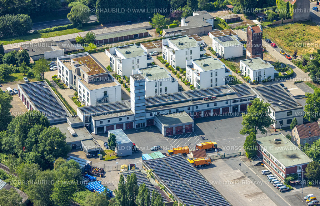 Gladbeck220501706 | Luftbild, Feuerwehr Gladbeck, Wilhelmstraße, Neubaugebiet Roter Turm, Gladbeck, Ruhrgebiet, Nordrhein-Westfalen, Deutschland