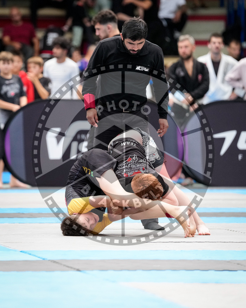 20250920PBB3864 | Athletes compete during the AJP Tour Hamburg International Jiu-Jitsu Championship, on September 20, 2025 in Hamburg, Germany. © Chiara Dazi / photoblackbelt