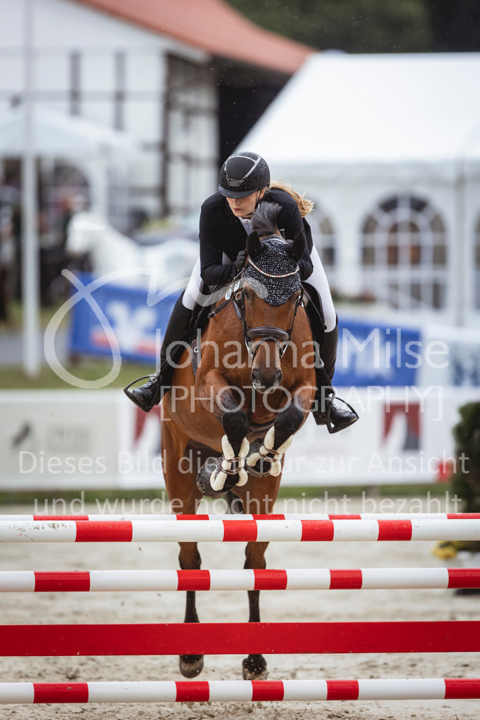 240712_BHO_A2-Springen-2-219 | Deine schönsten Turniermomente als professionelle Fotos! Entdecke hochwertige Pferdesport-Fotografie im Online-Shop. Jetzt Fotos finden & bestellen!