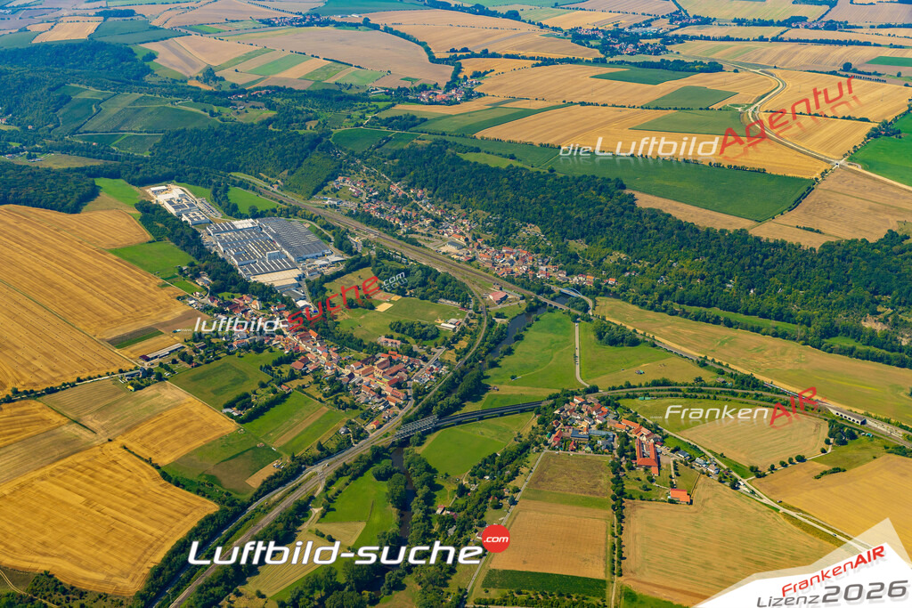 Luftbild Großheringen - Die Luftaufnahme wurde 2025 vom UL-Flugzeug heraus erstellt ( keine Drohne ) - Hochauflösende Luftaufnahme - für professionelle Ausdrucke geeignet. Die Geschenkidee !Hier alle&nbsp;Infos zur Lizenzierung der LuftaufnahmeWir fliegen auch dieses Jahr wieder in Ihre Region um Luftbilder zu erstellen.- Luftbild anfragen