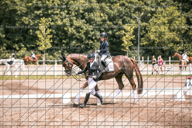 _W6A3865 | ronjaprokoschfotografie - Realisiert mit Pictrs.com