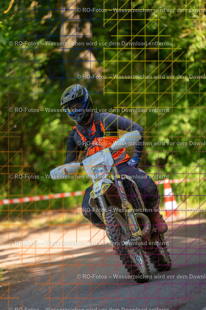 Wolfshausen 3 Lauf -972 | Sportfotografie von RO-Fotos: Motorsport, Motocross, Enduro, Laufveranstaltungen und Triathlon. Professionelle Fotos von Sportlern und Events. - Realisiert mit Pictrs.com