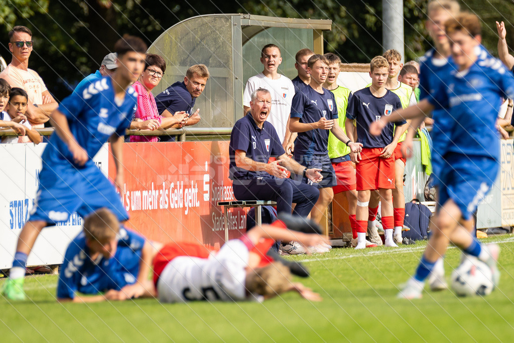 20250920_Picselweb-Fotografie_1R3_1892 | JFV D/A &amp; Stade - VfB Oldenburg0:1 VfB no70:2 VfB no70:3 VfB JFV Eigentor0:4 VfB no70:5 VfB no71:5 JFV no3 Jaric Jimenez-Voss2:5 JFV no9 Janko Sylvester3:5 JFV no16 Damian Elias Mihro Burekovic - Realisiert mit Pictrs.com