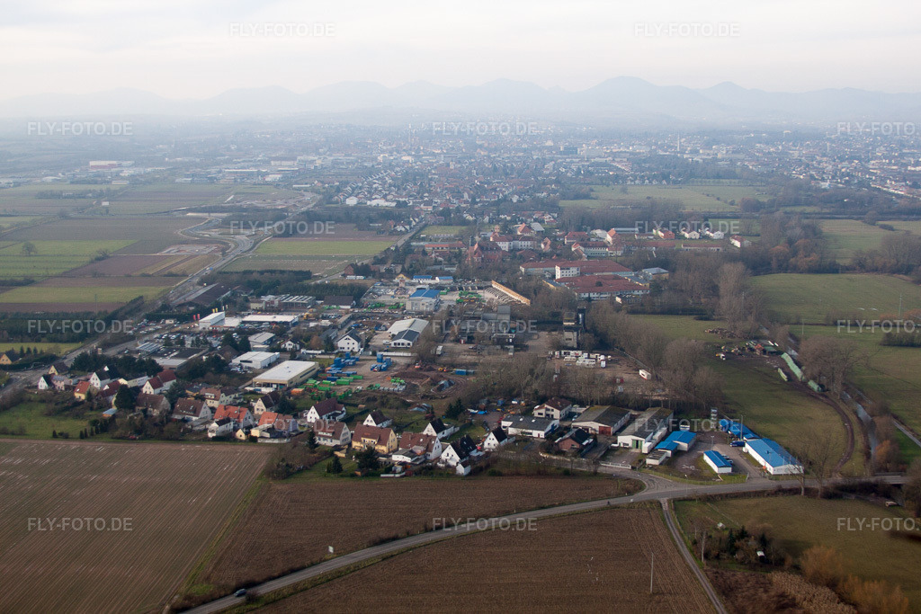 Luftbild: Borheimer Weg in Landau in der Pfalz im Bundesland Rheinland-Pfalz in Deutschland. Foto: IMG_61673.jpg vom 18.01.2014 durch Werner Riehm/FLY-FOTO.de