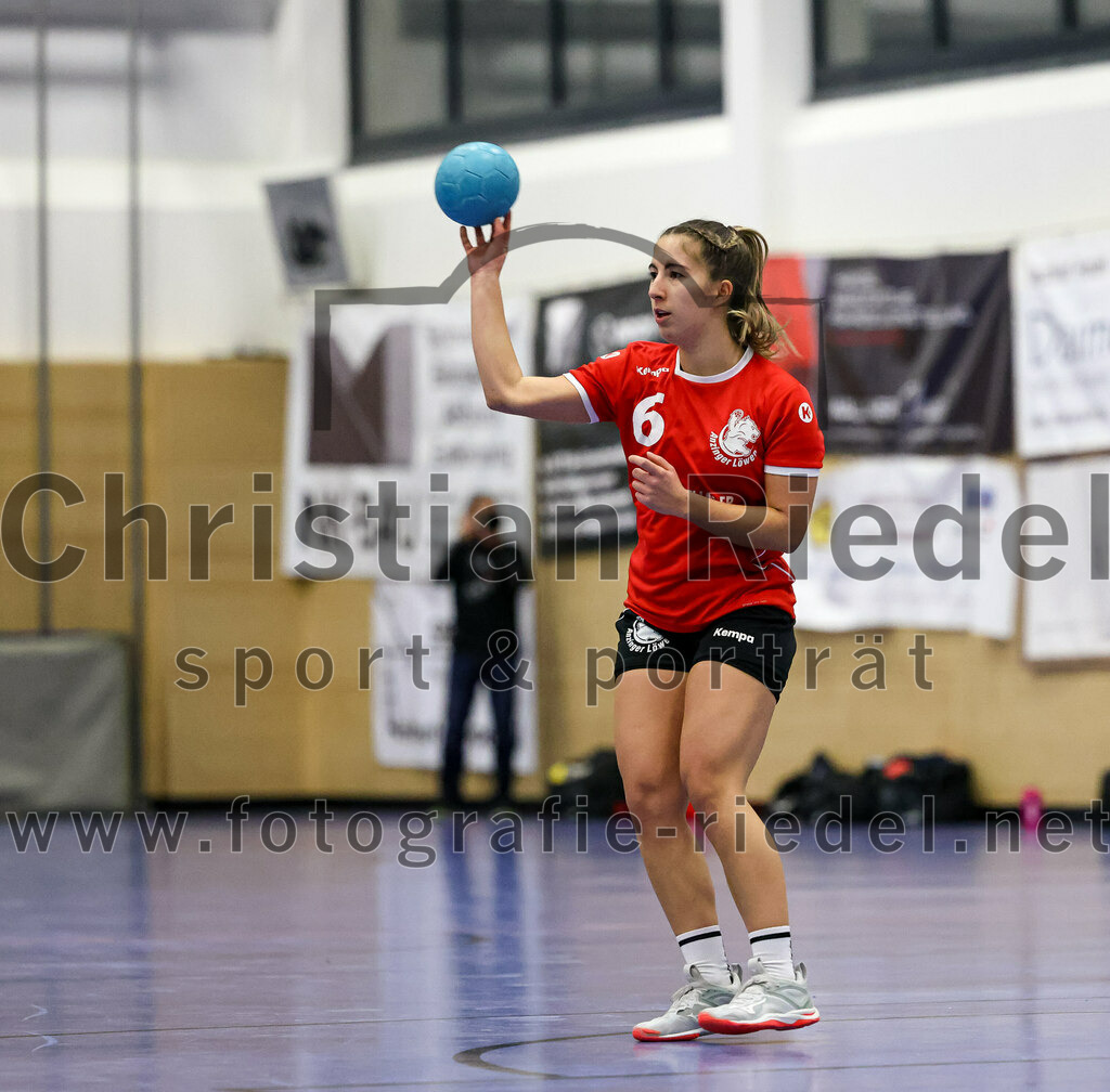 2022-11-27_026_SV_Anzing_gegen_HT_Muenchen_II | Anzing, Deutschland, 27.11.2022:
Handball, Bezirksliga 2022 / 2023, 7. Spieltag, SV Anzing gegen HT München II, Endergebnis: 28:32

Denise Bäumler (SV Anzing, #6)

Foto: Christian Riedel / fotografie-riedel.net