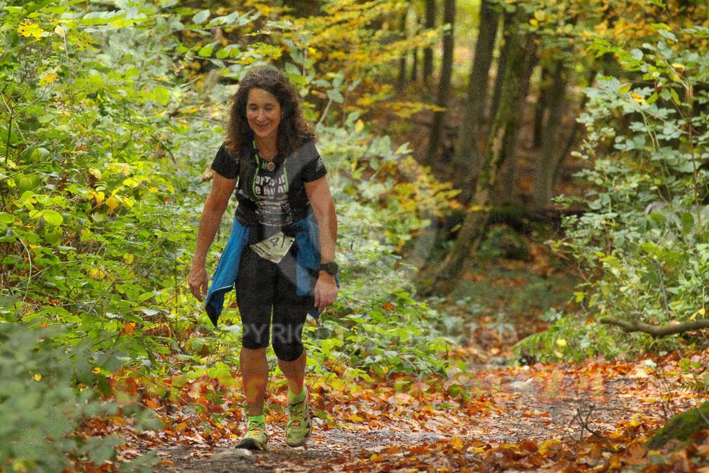 251026_1341_EV4_7013 | Sportfotografie im Rhein-Sieg Kreis, Köln, Bonn, NRW, Rheinland Pfalz, Hessen, etc. Unser Tätigkeitsfeld umfasst den Laufsport vom Volkslauf über den Marathon, Duathlon, Triathon bis zum Ultralauf wie Kölnpfad Ultra oder Schindertrail.