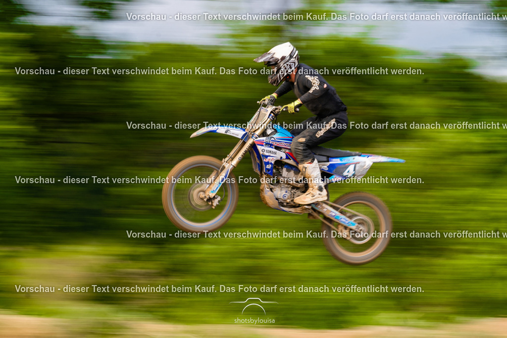 20260607_MSCParmen-1513 | Sportfotografin aus Berlin-Brandenburg mit Fokus auf Motocross. Ich halte deine sportliche Leistung und echte Emotionen auf und neben der Strecke professionell fest. Entdecke die Fotos von deinem Rennen und bestelle sie direkt hier im Shop.