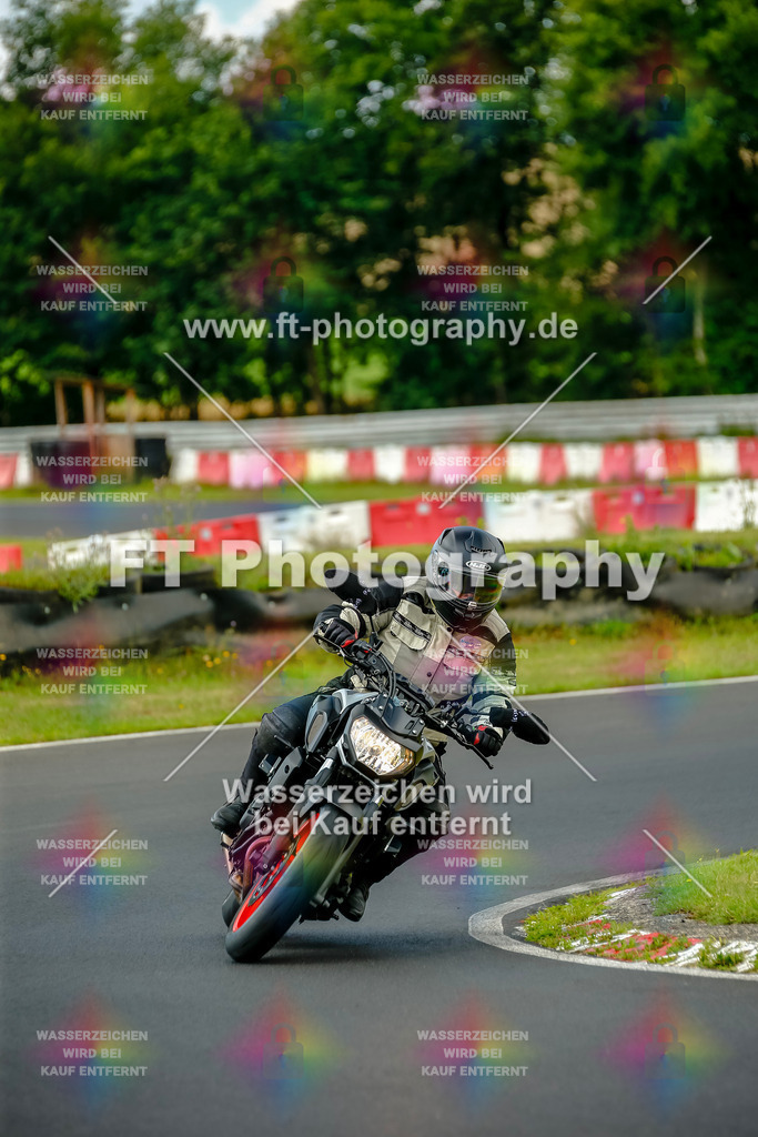 VBK-5020 | Hier findet Ihr Bilder von Touristenfahrten auf der Nürburgring Nordschleife oder von anderen Veranstaltungen die ich besucht habe. Viel Spass beim Durch Schauen 