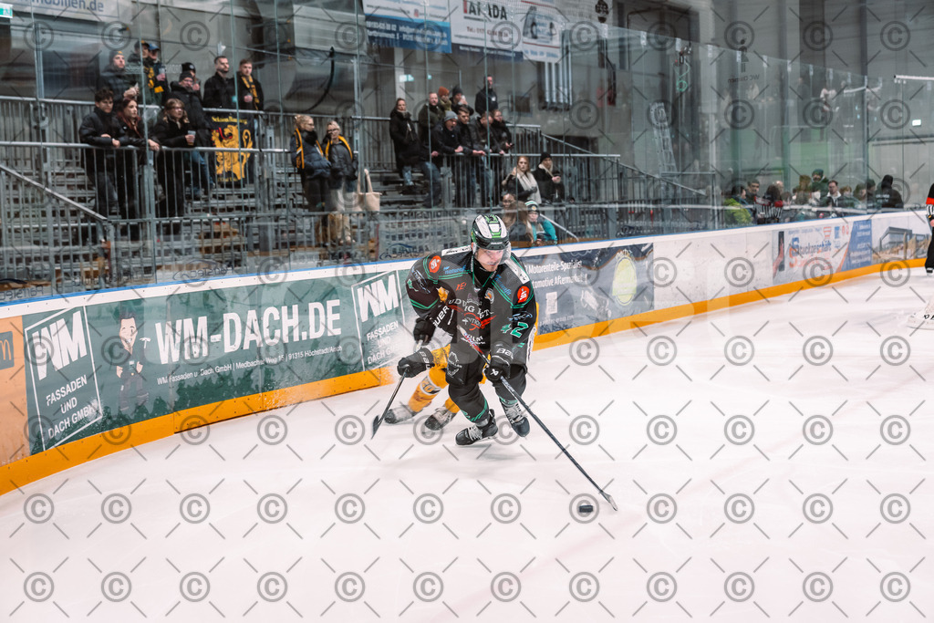 Alligators_vs_Toelz_18_11_2025-49 | Höchstadt Alligators Fotogalerie: Eishockey-Action aus Franken. Professionelle Spielfotos, Portraits & Stadionbilder zum Download. Jetzt entdecken! - Realisiert mit Pictrs.com