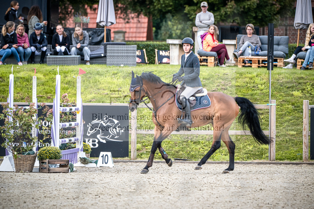 DOS_3290 | Entdecke hochwertige Reitturnierfotos von Foto Oger. Professionell, emotional und authentisch – jetzt Lieblingsmomente im Shop bestellen. - Realisiert mit Pictrs.com