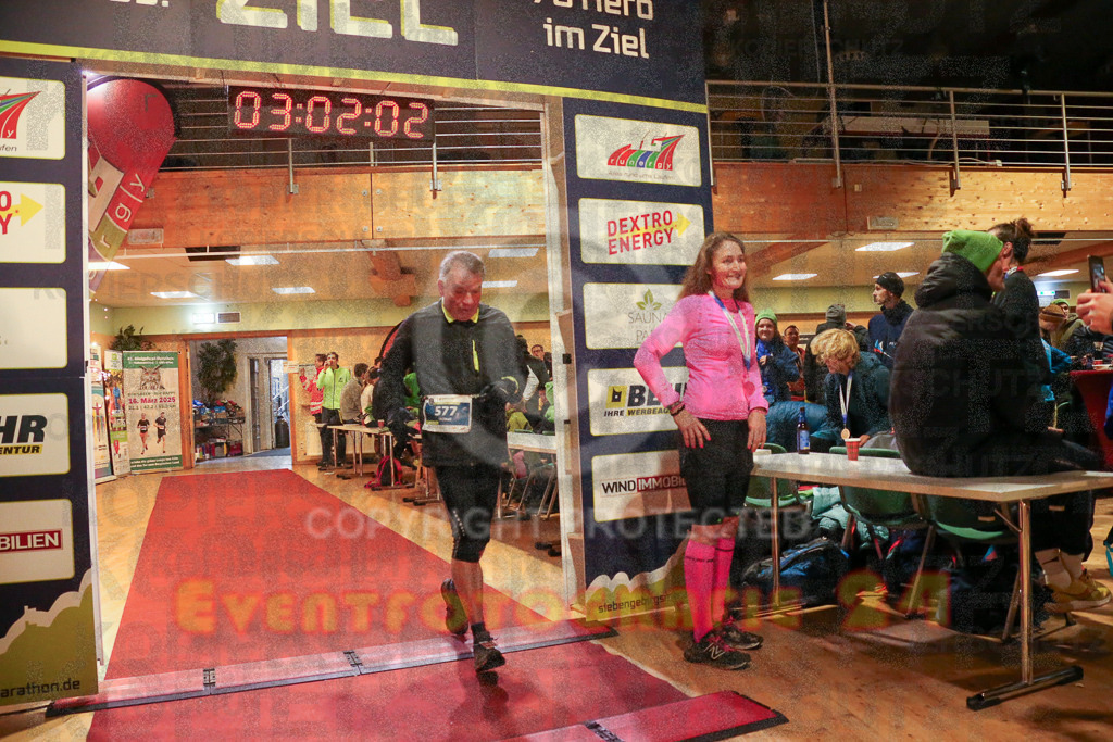 241208_1204_EX1_7244 | Sportfotografie im Rhein-Sieg Kreis, Köln, Bonn, NRW, Rheinland Pfalz, Hessen, etc. Unser Tätigkeitsfeld umfasst den Laufsport vom Volkslauf über den Marathon, Duathlon, Triathon bis zum Ultralauf wie Kölnpfad Ultra oder Schindertrail.