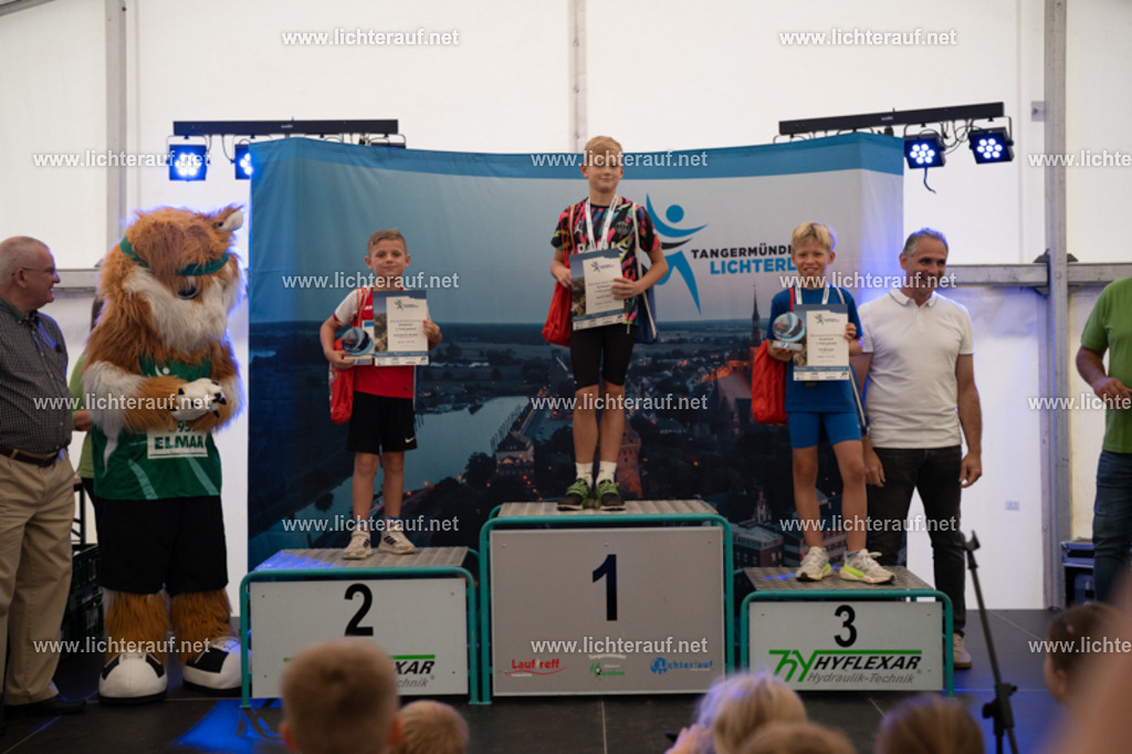 FSC08313 | Lichterlauf  - Realisiert mit Pictrs.com