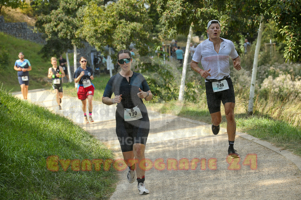 250824_1452_EX1_7876 | Sportfotografie im Rhein-Sieg Kreis, Köln, Bonn, NRW, Rheinland Pfalz, Hessen, etc. Unser Tätigkeitsfeld umfasst den Laufsport vom Volkslauf über den Marathon, Duathlon, Triathon bis zum Ultralauf wie Kölnpfad Ultra oder Schindertrail.