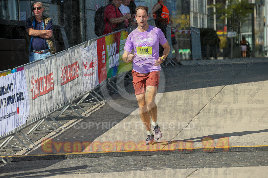 240921_1451_EX1_3901 | Sportfotografie im Rhein-Sieg Kreis, Köln, Bonn, NRW, Rheinland Pfalz, Hessen, etc. Unser Tätigkeitsfeld umfasst den Laufsport vom Volkslauf über den Marathon, Duathlon, Triathon bis zum Ultralauf wie Kölnpfad Ultra oder Schindertrail.