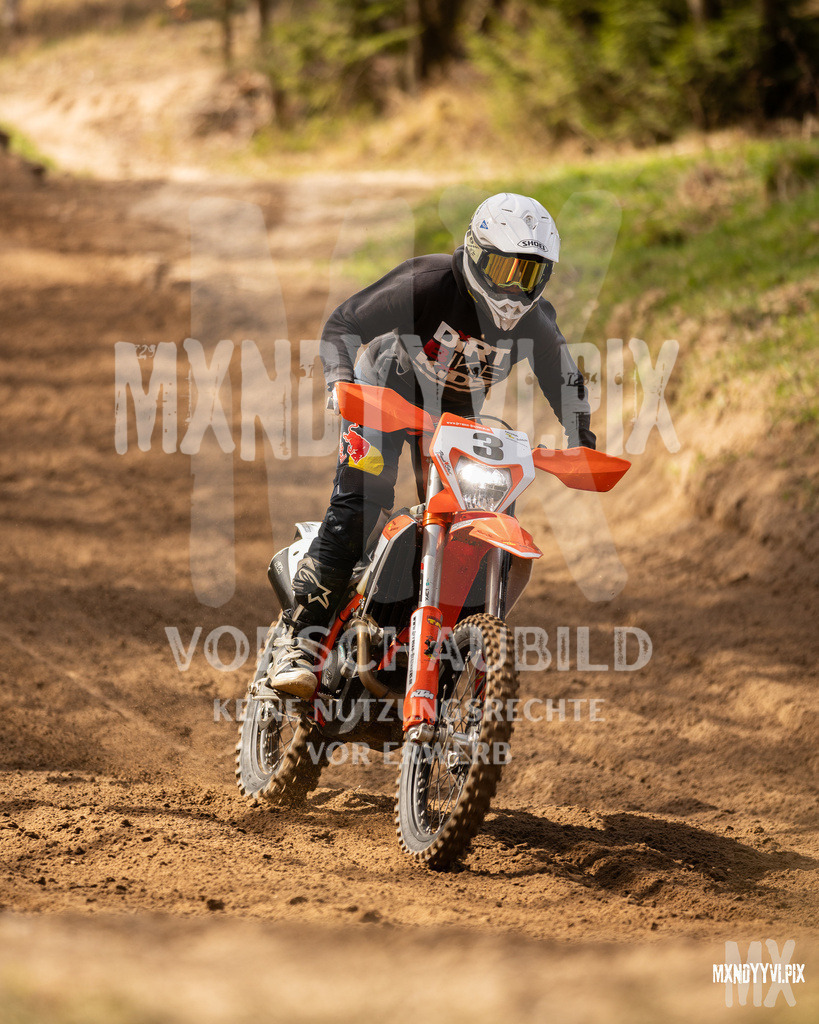 866A2533 | mxndyyvipix