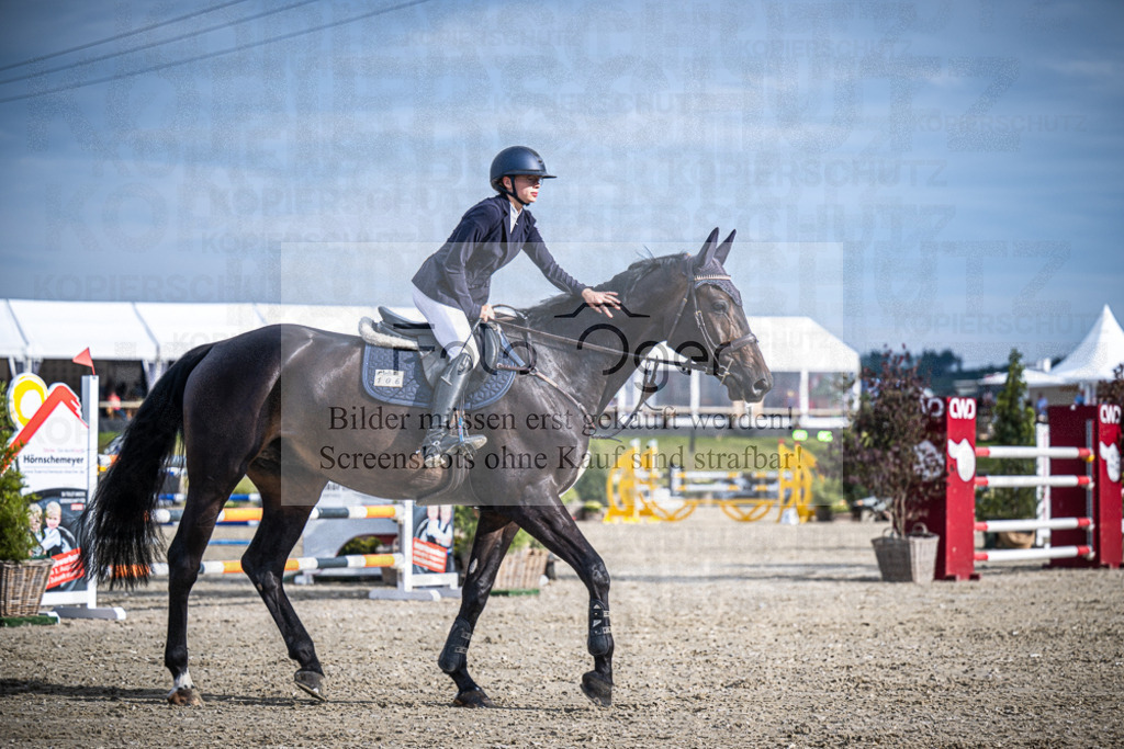 DOS_4422 | Entdecke hochwertige Reitturnierfotos von Foto Oger. Professionell, emotional und authentisch – jetzt Lieblingsmomente im Shop bestellen.Deutschlandweite Turnierfotografie. - Realisiert mit Pictrs.com