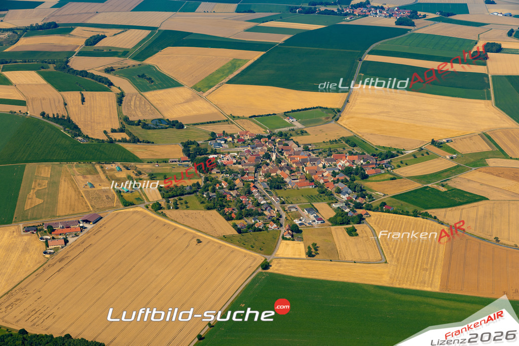 Das Luftbild zeigt : Gülchsheim Hemmersheim - Die Luftaufnahme wurde 2023 vom UL-Flugzeug aus erstellt ( keine Drohne ) - Hochauflösende Luftaufnahme - Für grossformatige Ausdrucke geeignet. Die Geschenkidee !Mit Lizenz und Bildrechte bestellbar