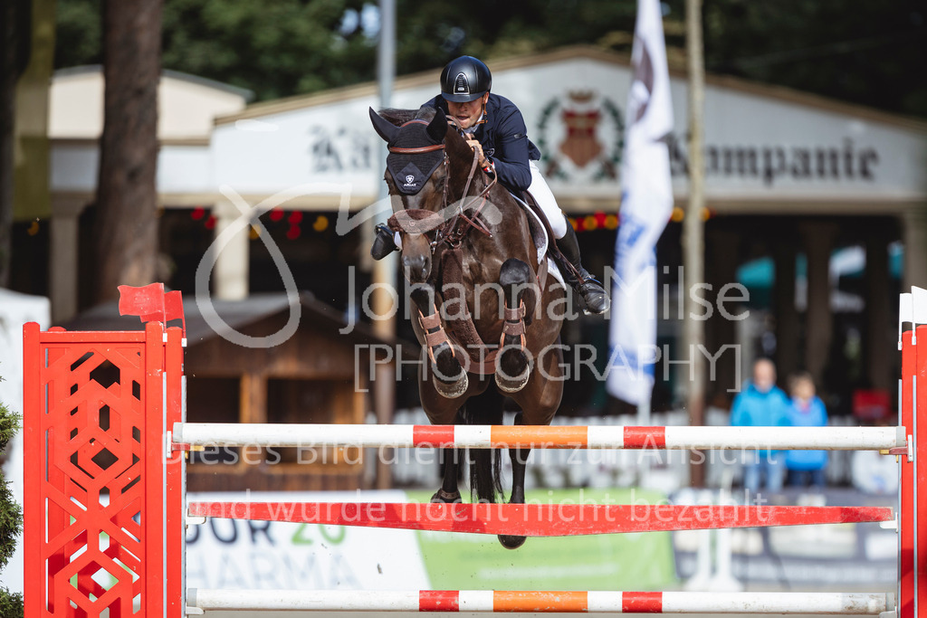 240915_OWLCh_MT-448 | Deine schönsten Turniermomente als professionelle Fotos! Entdecke hochwertige Pferdesport-Fotografie im Online-Shop. Jetzt Fotos finden & bestellen!