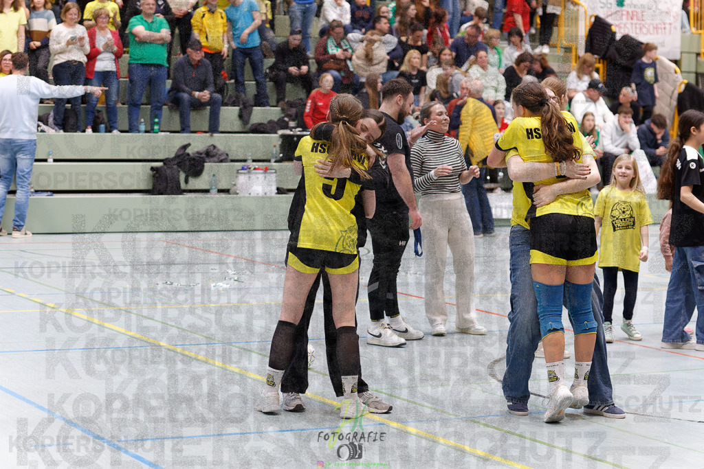 Hessenmeisterschaft wJC - Finale; HSG Kleenheim - HSG Weiterstadt/ Braunsh.Worf. | Hessenmeisterschaft wJC - Finale; HSG Kleenheim - HSG Weiterstadt/ Braunsh.Worf. am 22.03.2025 in Biedenkopf (Sporthalle Lahntalschule)Photo © 2025 - Jörg Heinrich - Realisiert mit Pictrs.com