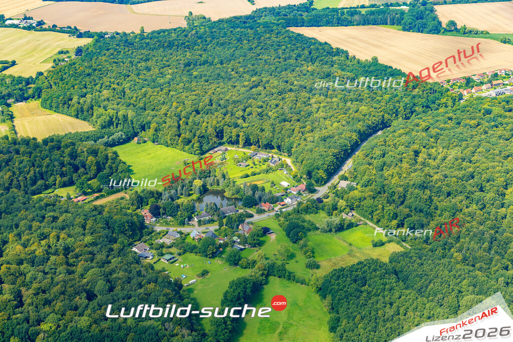 Schrägluftbild  Rothenhuse  Grömitz - Das Luftbild wurde 2025 vom UL-Flugzeug heraus erstellt (ohne Drohne- keine Drohnenaufnahme ) - Hochauflösende Luftaufnahme -Nicht vergleichbar mit Google Maps oder Satelittenbilder- Die Geschenkidee !Mit Lizenz und Bildrechte bestellbar