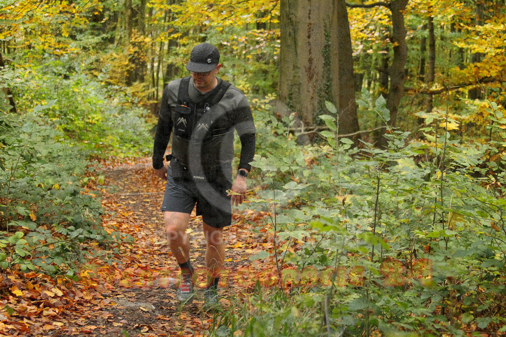 251026_1409_EV4_7084 | Sportfotografie im Rhein-Sieg Kreis, Köln, Bonn, NRW, Rheinland Pfalz, Hessen, etc. Unser Tätigkeitsfeld umfasst den Laufsport vom Volkslauf über den Marathon, Duathlon, Triathon bis zum Ultralauf wie Kölnpfad Ultra oder Schindertrail.