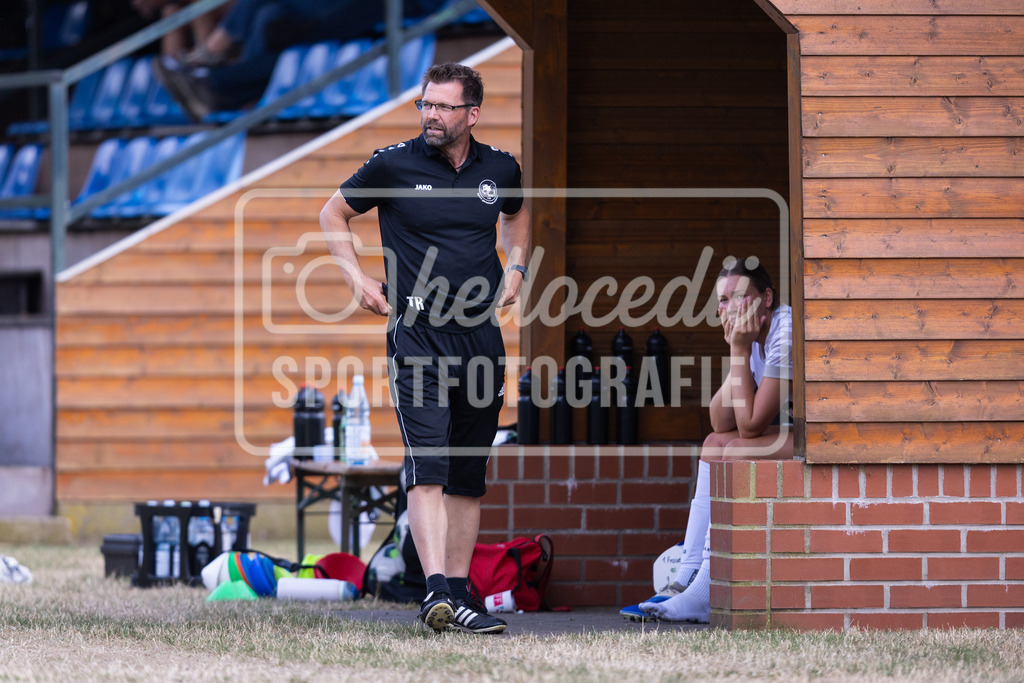 Fußball I Frauen I Testspiel I SpVg Aurich - DJK Arminia Ibbenbüren I 15373 | realhellocedii - Realisiert mit Pictrs.com