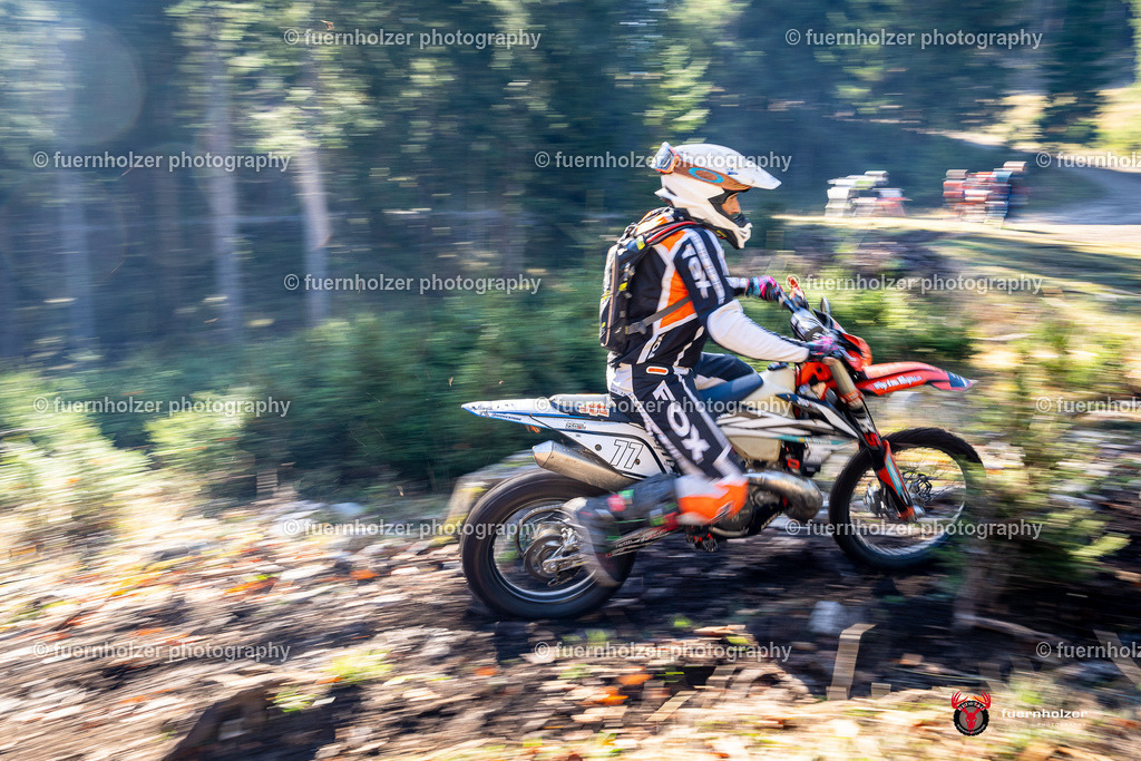 fuernholzer_241026-C1-203 | Fotografische Impressionen von der Red Stag Enduro Extreme by fuernholzer-photography.com. Endurosport in Österreich fotografisch festgehalten von fuernholzer. Auftragsfotografie für Private, Gewerbefotos und Industriefotografie. Eventfotografie, Sportfotografie und Motorsportfotografie. Anbieter von Fotoworkshops, Fototraining, fotografischen Vorträgen und Fotoseminaren.