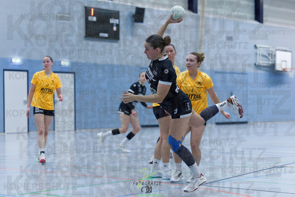 Handball Frauen Oberliga Mitte, HSG Eibelshausen/Ewersbach - HSG Lumdatal | Handball Frauen Oberliga Mitte, HSG Eibelshausen/Ewersbach - HSG Lumdatal am 21.02.2026 in Dietzhölztal-Steinbrücken (Sporthalle am Hammerweiher)Photo © 2026 - Jörg Heinrich - Realisiert mit Pictrs.com