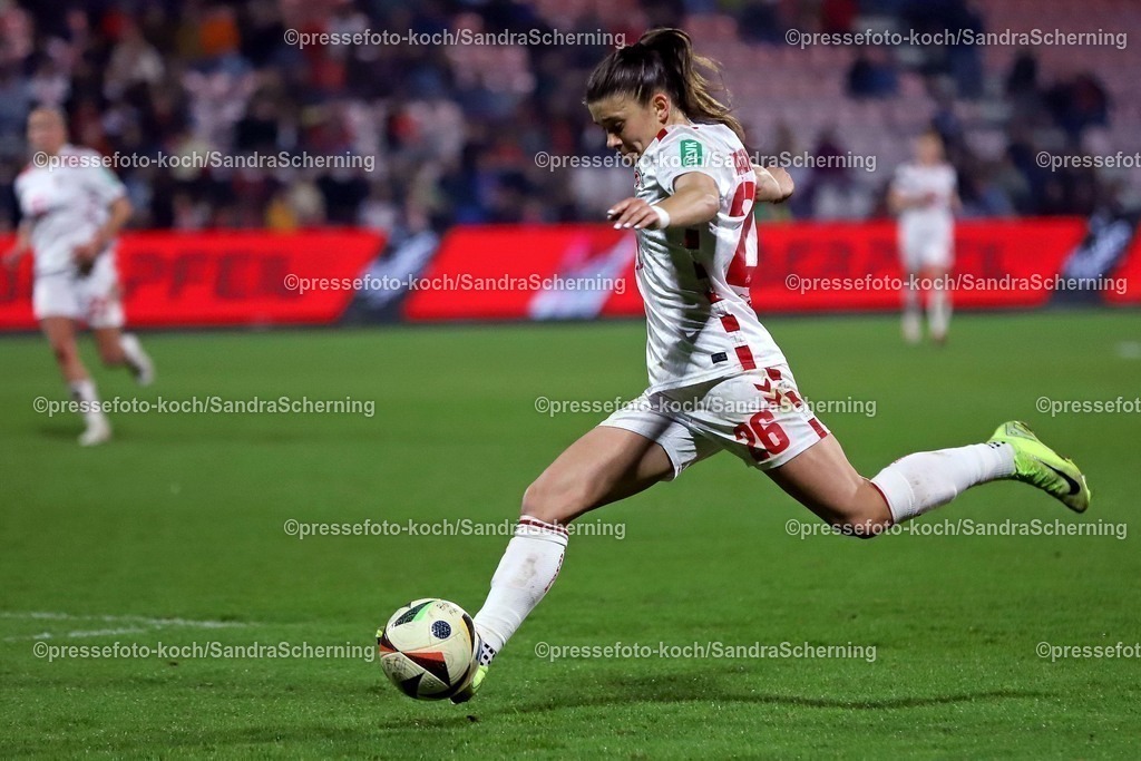xSSC28032501030 | 28.03.2025, xsscx, Frauen Fußball, 1. FC Köln - FC Carl Zeiss Jena, 1. Fußball Bundesliga, Franz-Kremer-Stadion, Saison 2024 2025: Martyna Wiankowska (1. FC Köln 26) DFB regulations prohibit any use of photographs as image sequences and or quasi-video.