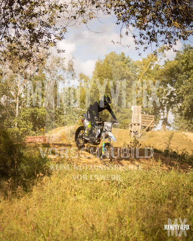 866A2746 | mxndyyvipix