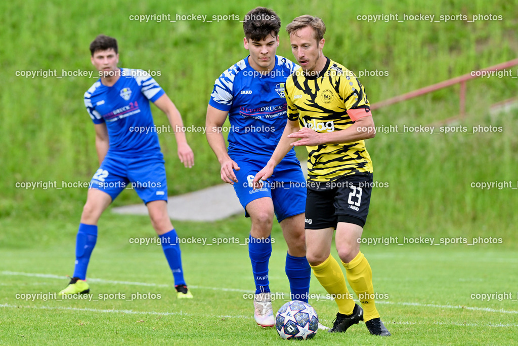 SV Wernberg vs. FC Faakersee | #23 Roman Adunka FC Faakersee, #69 Robert Illing SV Wernberg, SV Wernberg vs. FC Faakersee, SV Wernberg vs. FC Faakersee am 01.06.2024 in Wernberg (Sportplatz Wernberg), Austria, (Photo by Bernd Stefan)