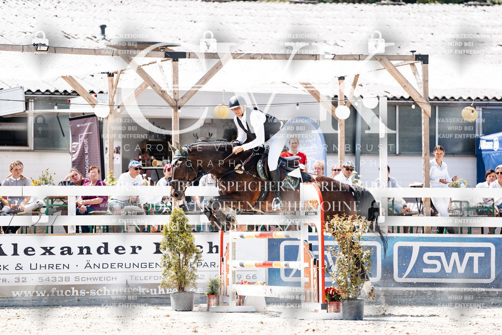 CK900033 | Turnierfotografie Pferdefotografie Trier Rheinland-Pfalz Pferdesport Reitsport Tierfotografie Sportfotografie Pferdevideo Pferdevideografie Equestrianvideography equestrianphotography  - Realisiert mit Pictrs.com